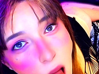 Beautifull Trans Girl Loves to Suck Big Cocks