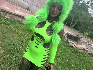 Tattooed Girls Stretches on Massive Dildo in her cute outfits