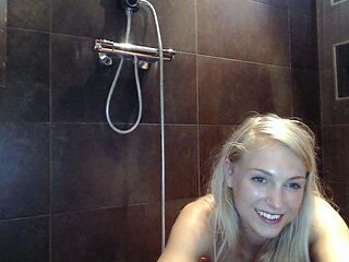 Blonde Teen Solo Masturbation