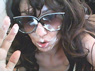 My Stepaunty Wants to Get Her Face Wet, and She Doesn't Stop Asking You Insistently