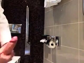 Big Cocks Cumpilation 25 Amateur Webcam Handjobs