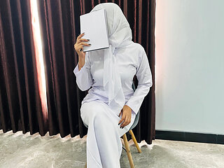 Hijab nurse and hospital director involved in sex scandal