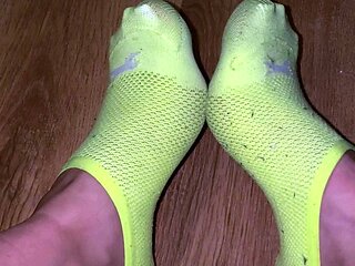 Black Amateur Explore Hot Foot Fetish