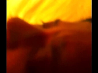 En el hotel con madurita que gime como loca