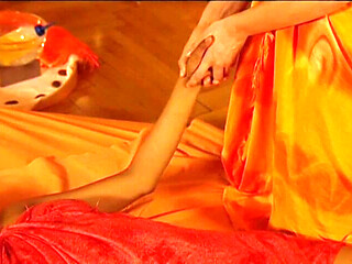 Touch the Body: Tantra Lesbian Massage: Part 2