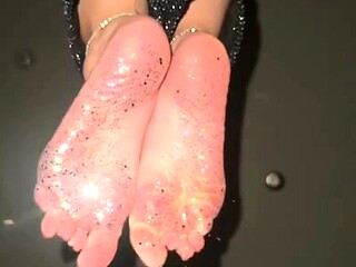 Black Amateur Explore Hot Foot Fetish