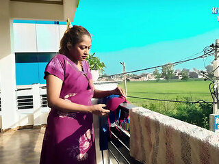 Stepmom Seduces Stepson For Hardcore Sex - Midnight Desire