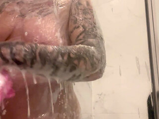 Sneek peek on sinful secrets in the shower