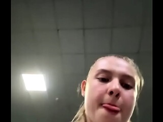 Extreme fucking with trainer in the gym