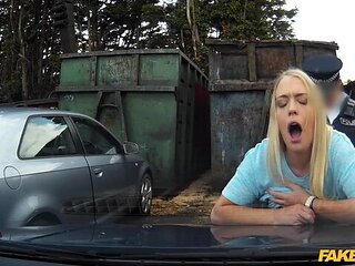 Delicate Xena's cowgirl action