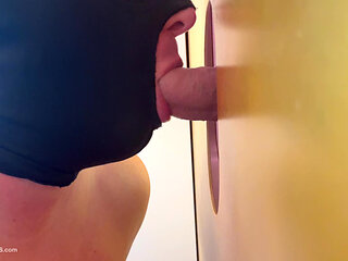 Swiss Gloryhole - Er Will Das Ich Schlucke