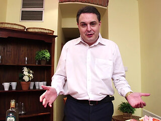 Andrea Dipre adventures - Eat food from girl