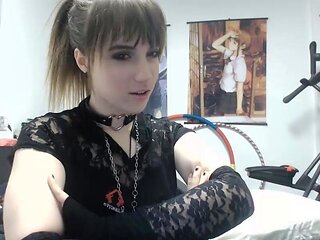Amateur Webcam Teen Masturbates And Teases