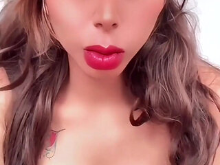 This Guy Made Me Enjoy Himself While He Penetrated Me and Told Me That He Wanted to Achieve Lust by Having Fun with Me