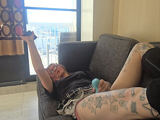 Trans slut cums on her own face