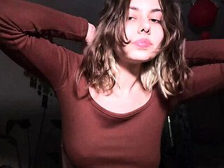 Murmuriel Teen Casting: Russian 18 Year Old Cute Girl Solo Masturbation with Dildo to Orgasm