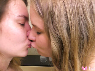 Alice Paradise and Pussy Juicy Get Naked and Finger Each Others Ass