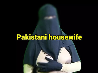 Pakistani beautiful housewife