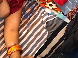 Your Bhabhi Madhu Self Enjoying Pussy Fuking