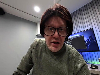 Kitty Macleod - Gets a Fucking Load