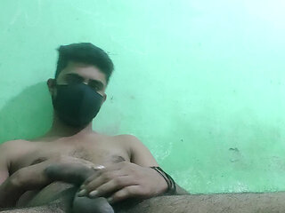 Big cock undar tha Pan. Boy cock in Play pan