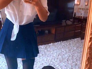 Amateur wild chick solo masturbation