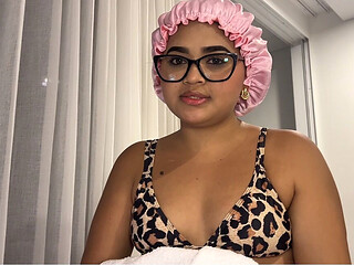Stepmom Slut Bathes Naked with Stepson in Jacuzzi and Asks Him to Fuck Her