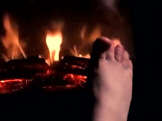 Warming My Feet up to Give You a Nice Hott Footjob No Headphones Required