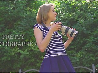 Pretty Photographer 2 - Lea Rose
