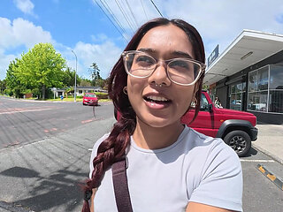 Petite Desi Mia Z masturbates outdoors on a hike