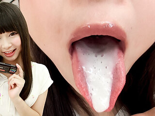 Airi's Irresistible Tongue Dance in the Mouth
