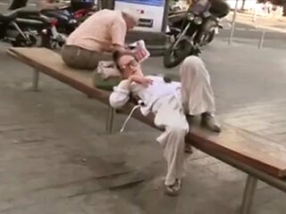 Silk Spreads: Blowjob, Doggy  Cowgirl Porn