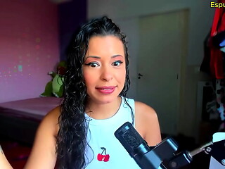 Morena gostosa falando putaria pra voce gozar