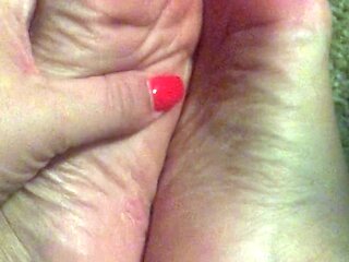 Black Amateur Explore Hot Foot Fetish