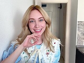 Helped A Cute Stranger On The Street And Fucked Her On The Same Day