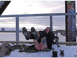 Giving My Pussy Frost Bite With An Icicle - Mag Numb