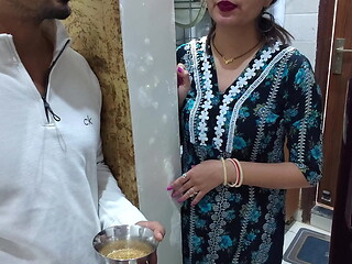 Bade Dudh wali Paros Ki bHabhi Ko Chini Mangne ke Bahane Chod Diya ( HIndi Audio )