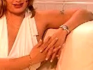 Brunette Solo Webcam Masturbation