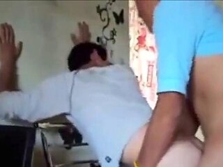 Amateur Bareback: Twinks Fuck Passionately on a Chair