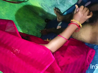 Desi village hot bhabhi's bed break chudai
