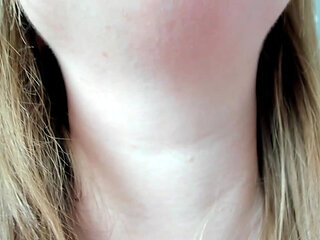 Julie Bliss - Giantess 101