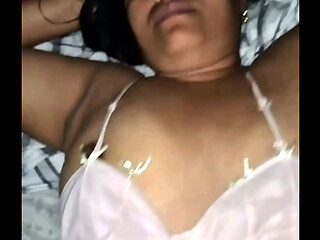 Follandole el co&ntilde_o peludo a la zorra de la vecina