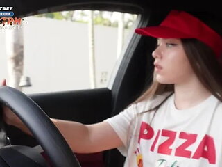 Fucked a Pizza Delivery Girl for Being Late, got a Tip with a Powerful Creamp...