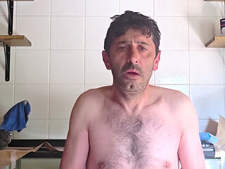 Straight guy with huge cock jerks off in the cabin