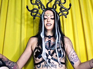 Halloween Pegging: Medusa Dominatrix Fucks Slave in Chastity Belt with Strap-On