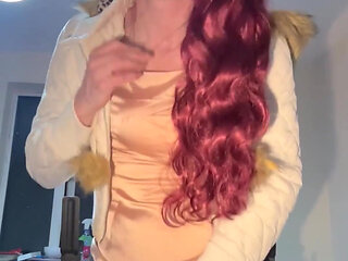 Jess Silk Rides Dildo
