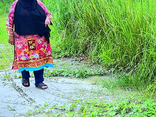 Big Ass Hot Beautiful Muslim Girl Sex Vlog in Jungle Resort