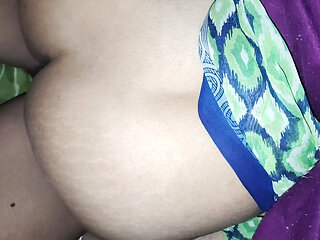 Indian Bhabhi Ko Ghar Me Chudai