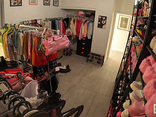 Stunning Slut Juniper Ren Begs to Get Fucked by Nade Nasty!