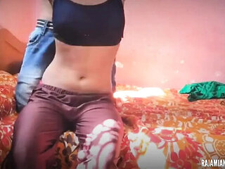 Indian Teen Girl Cream Fucked in OYO Room by Boyfriend - Desi Homemade MMS